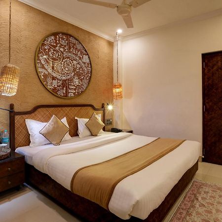 Accord Hotel Bombay Esterno foto
