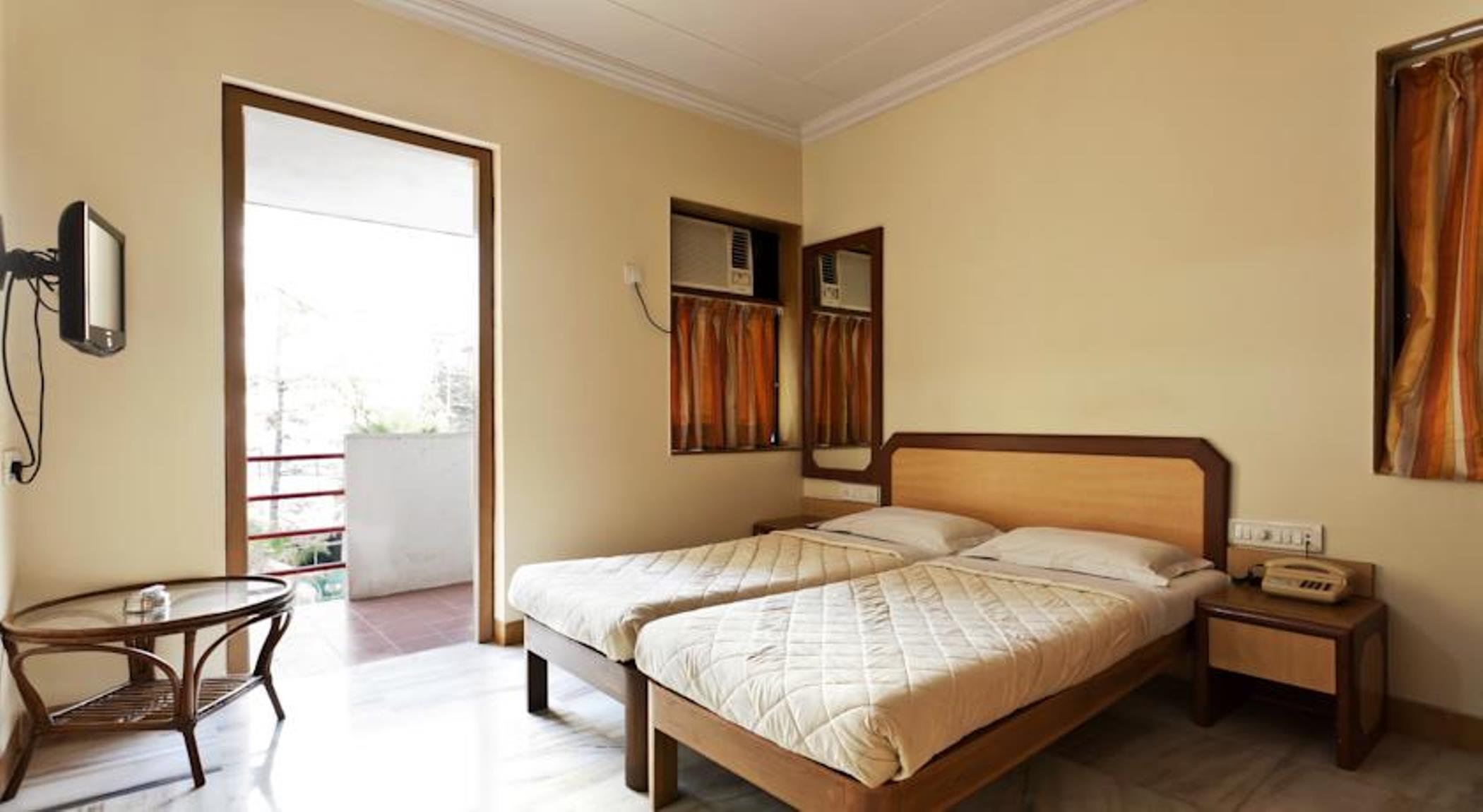 Accord Hotel Bombay Esterno foto