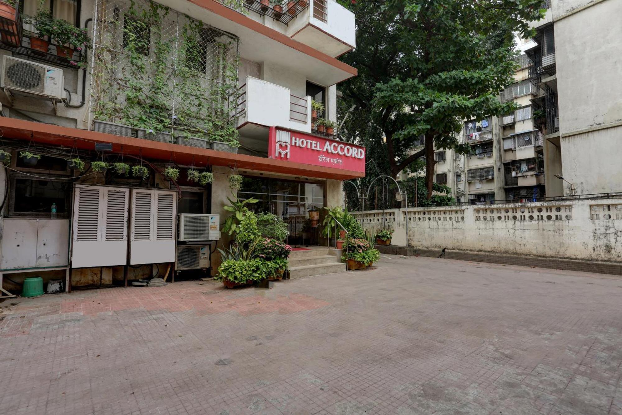 Accord Hotel Bombay Esterno foto