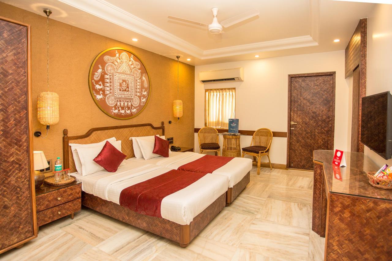 Accord Hotel Bombay Esterno foto