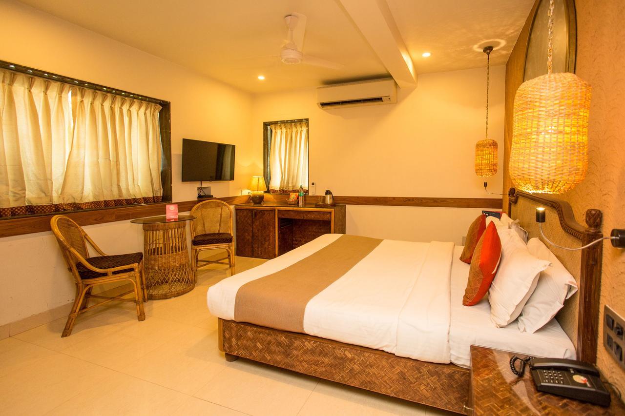 Accord Hotel Bombay Esterno foto